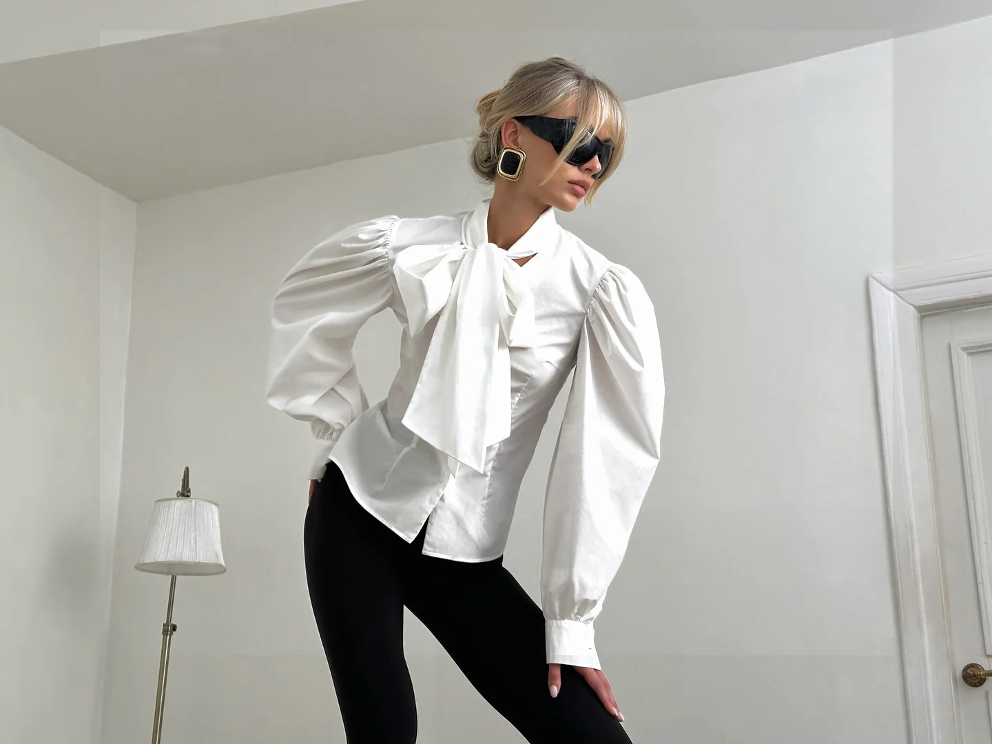 Asymmetrical Layered Collar Puff Sleeve Contrast Frilled Trim Crop Blouse - Image 4